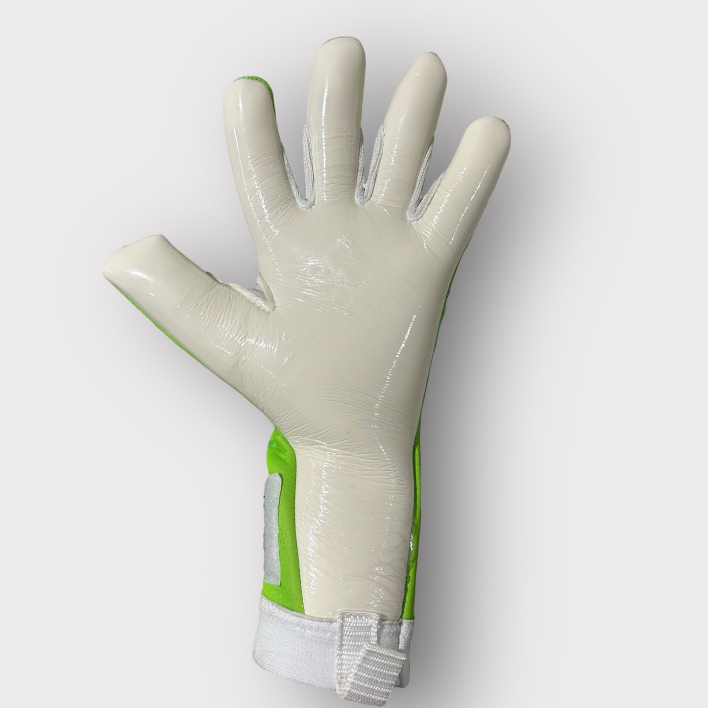 ENERGY 1.0 Pro Goalkeeper Gloves YOUTH