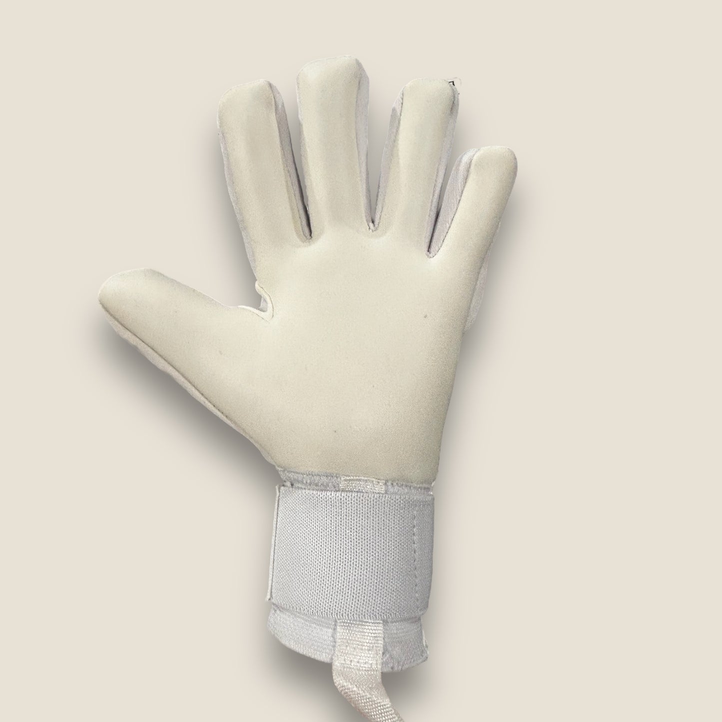 *YOUTH* Pro-Level German Latex Goalkeeper Gloves With Excellent Grip And Seam Cut Design