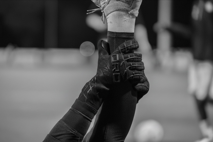 ORO Energy 1.0 Pro 'Blackout' – Premium Knitted Match Gloves