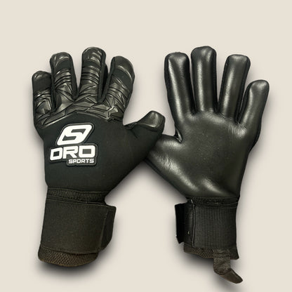 Pro-Level Soccer Goalkeeping Gloves